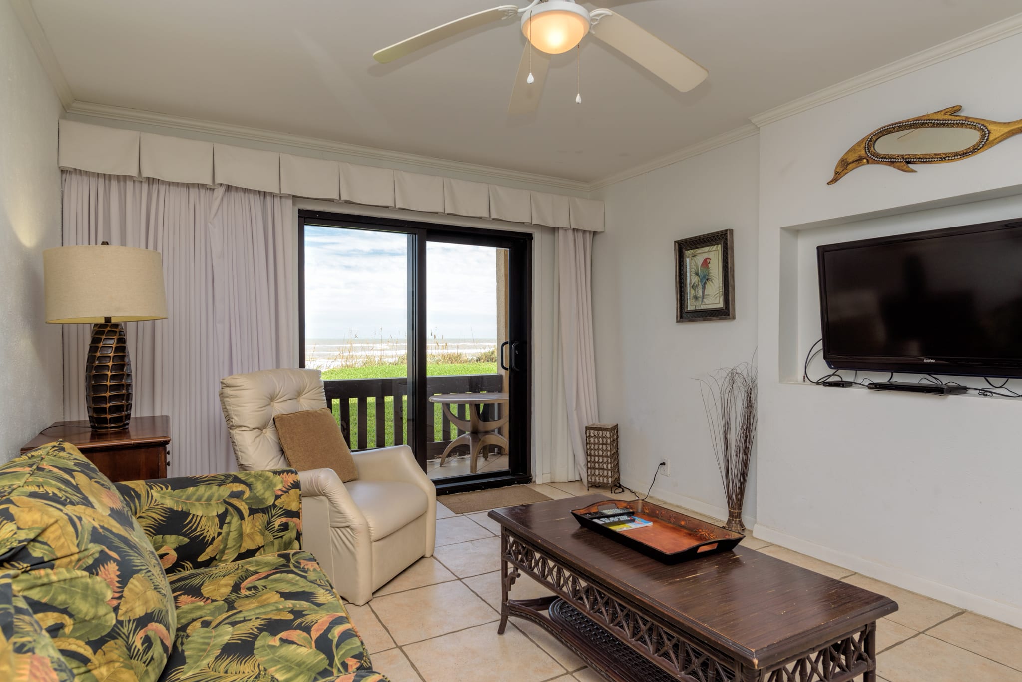 The Tiki Vacation Condo Rentals Close to Beach One Bedroom 132